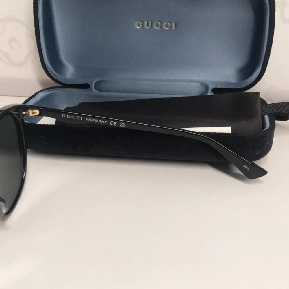 New Authentic Chic Black Sunglasses GG0261SA 001